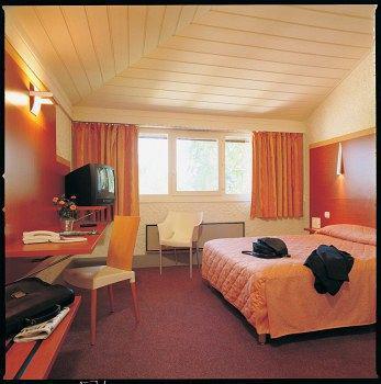 La Bourbonnaise Otel Sérézin-du-Rhône Dış mekan fotoğraf