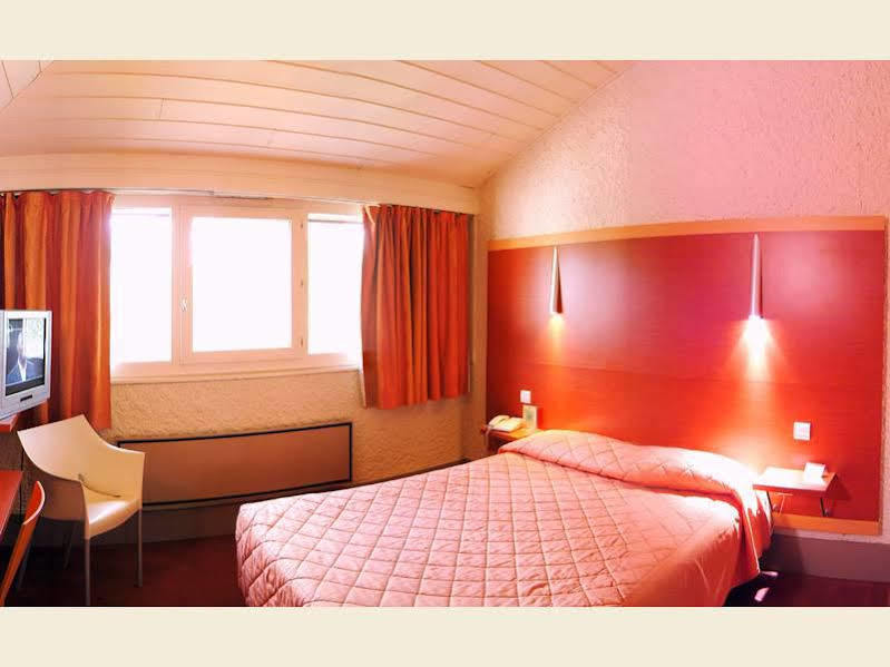 La Bourbonnaise Otel Sérézin-du-Rhône Dış mekan fotoğraf